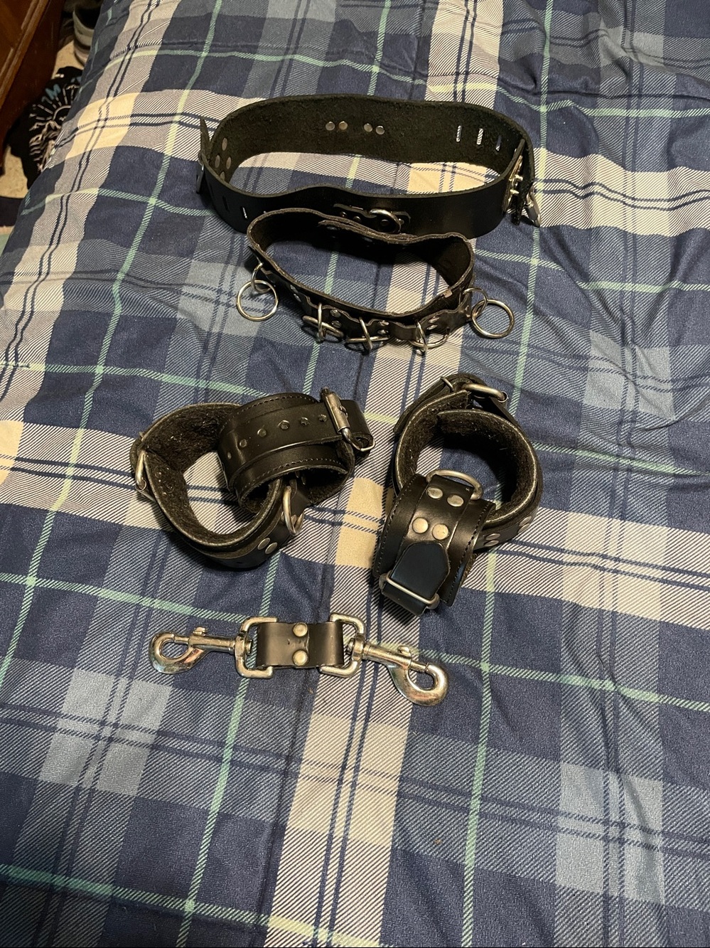 restraint set…